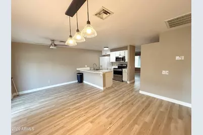 1902 E Sandra Terrace, Phoenix, AZ 85022 - Photo 11