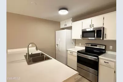 1902 E Sandra Terrace, Phoenix, AZ 85022 - Photo 7