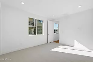 2121 W Sonoran Desert Dr, Phoenix, AZ 85085 - Photo 29