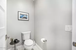 6166 N Scottsdale Rd, Paradise Valley, AZ 85253 - Photo 25