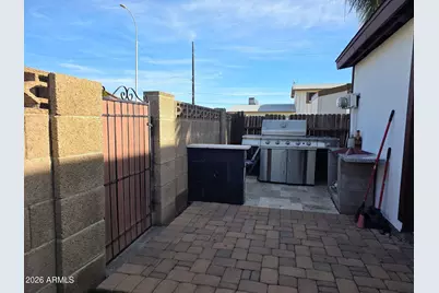 7123 W Hazelwood Street, Phoenix, AZ 85033 - Photo 11