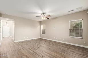 2046 W Davis Rd, Phoenix, AZ 85023 - Photo 11