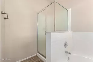 9065 W Custer Ln, Peoria, AZ 85381 - Photo 19