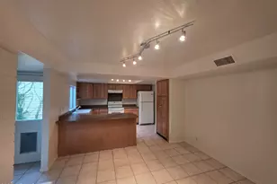 4208 N 78th Way, Scottsdale, AZ 85251 - Photo 11