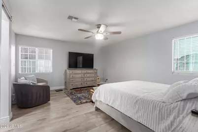 6546 W Highland Avenue, Phoenix, AZ 85033 - Photo 33