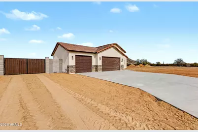 9786 W Appaloosa Trail, Casa Grande, AZ 85194 - Photo 3