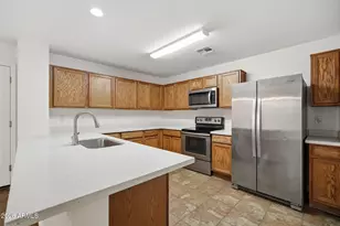 1033 S Deerfield Ln, Gilbert, AZ 85296 - Photo 13