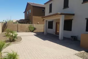 7428 W Wolf St, Phoenix, AZ 85033 - Photo 23