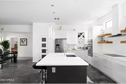 14025 N 11th Place, Phoenix, AZ 85022 - Photo 11