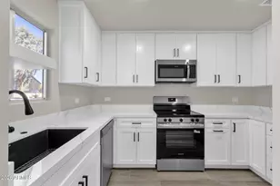 4730 W Northern Ave, Glendale, AZ 85301 - Photo 13