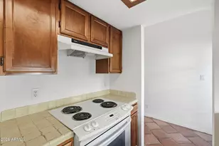 1449 E Highland Ave, Phoenix, AZ 85014 - Photo 11