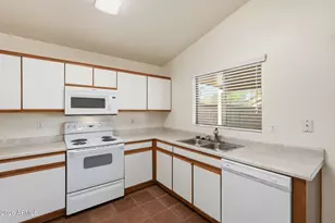 2662 W Sawtooth Way, San Tan Valley, AZ 85144 - Photo 7