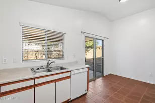 2662 W Sawtooth Way, San Tan Valley, AZ 85144 - Photo 11