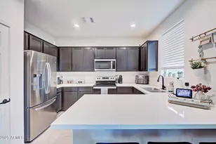 419 N 110th Dr, Avondale, AZ 85323 - Photo 3