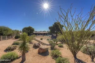 8944 E Cave Creek Road E, Carefree, AZ 85377 - Photo 41