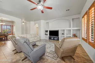 6622 S Teresa Dr, Chandler, AZ 85249 - Photo 7