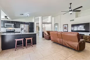 10942 W Citrus Grove Way, Avondale, AZ 85392 - Photo 5