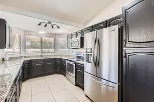 10942 W Citrus Grove Way, Avondale, AZ 85392 - Photo 3