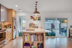 8544 E Keim Dr, Scottsdale, AZ 85250 - Photo 17