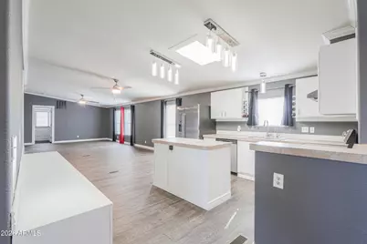 10463 N 90th Avenue, Peoria, AZ 85345 - Photo 11