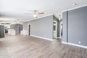 10463 N 90th Ave, Peoria, AZ 85345 - Photo 23