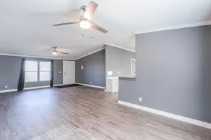 10463 N 90th Ave, Peoria, AZ 85345 - Photo 9