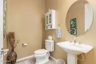 1806 W Yellowbird Ln, Phoenix, AZ 85085 - Photo 15