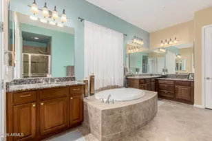 1806 W Yellowbird Ln, Phoenix, AZ 85085 - Photo 9
