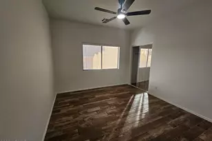 8824 W Custer Ln, Peoria, AZ 85381 - Photo 11