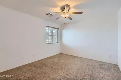 18182 W Desert Lane, Surprise, AZ 85388 - Photo 21