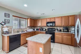 18182 W Desert Ln, Surprise, AZ 85388 - Photo 3