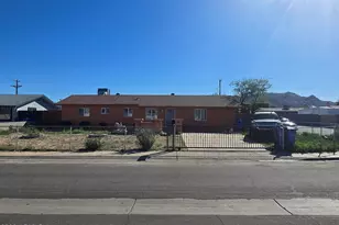 8425 S 6th Ave, Phoenix, AZ 85041 - Photo 1