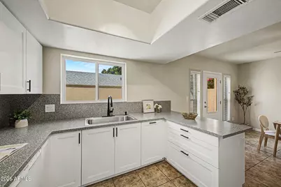 6223 N 12th Street #2, Phoenix, AZ 85014 - Photo 15