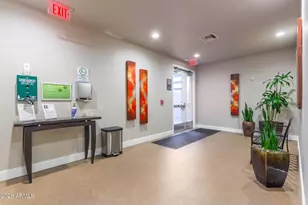 2211 E Camelback Rd, Phoenix, AZ 85016 - Photo 43