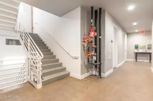 2211 E Camelback Rd, Phoenix, AZ 85016 - Photo 41