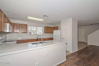 9686 N 82nd Lane, Peoria, AZ 85345 - Photo 9