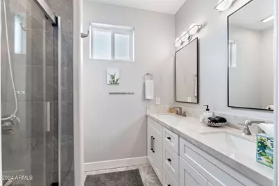 1920 E Aurelius Avenue, Phoenix, AZ 85020 - Photo 13