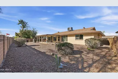 9939 W Concord Avenue, Sun City, AZ 85351 - Photo 5