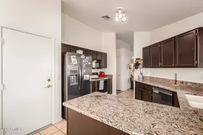 2032 E Windsong Drive, Phoenix, AZ 85048 - Photo 5