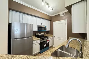 1701 E Colter St, Phoenix, AZ 85016 - Photo 1