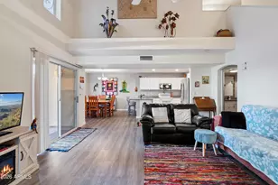 3154 E Wahalla Ln, Phoenix, AZ 85050 - Photo 9