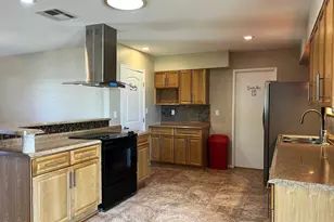 10135 W Bolivar Dr, Sun City, AZ 85351 - Photo 11