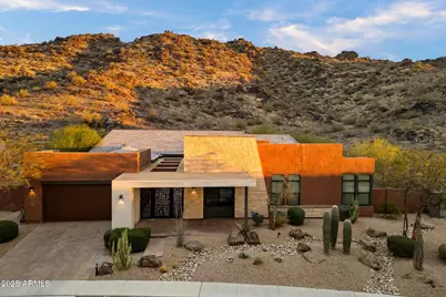 9539 S 13th Way, Phoenix, AZ 85042 - Photo 1