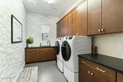 9539 S 13th Way, Phoenix, AZ 85042 - Photo 29