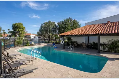 77 E Missouri Avenue #49, Phoenix, AZ 85012 - Photo 3