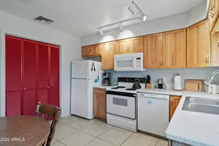 317 Peretz Cir, Morristown, AZ 85342 - Photo 9