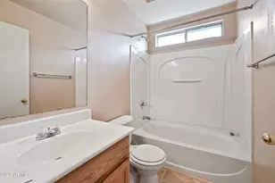 1559 S Longspur Ln, Gilbert, AZ 85296 - Photo 23