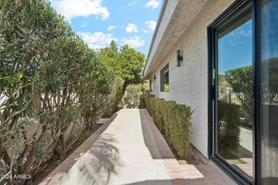 8882 N 82nd Lane, Scottsdale, AZ 85258 - Photo 23