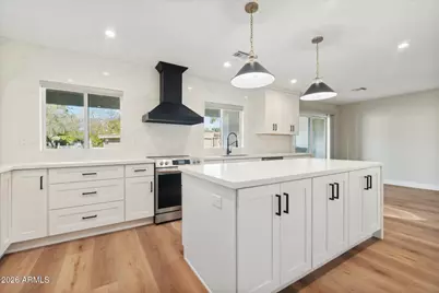 8882 N 82nd Lane, Scottsdale, AZ 85258 - Photo 5