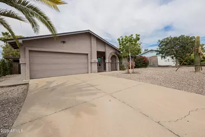542 W Pampa Avenue, Mesa, AZ 85210 - Photo 1